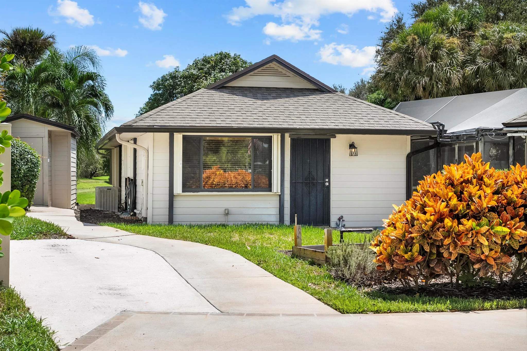 304 NE Elm Terrace