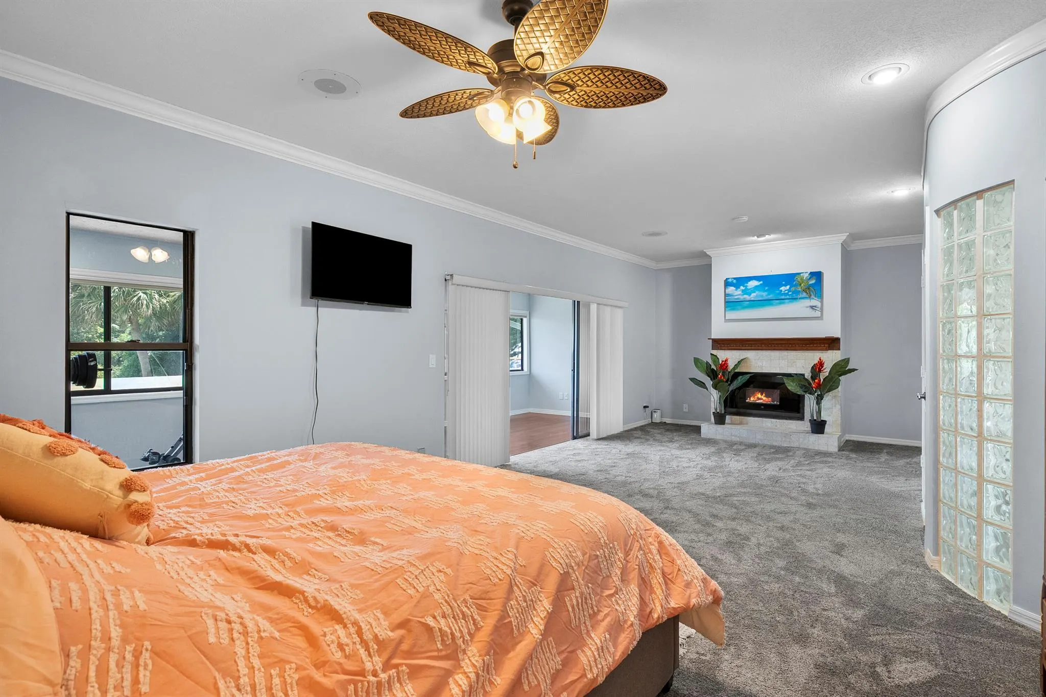304 NE Elm Terrace