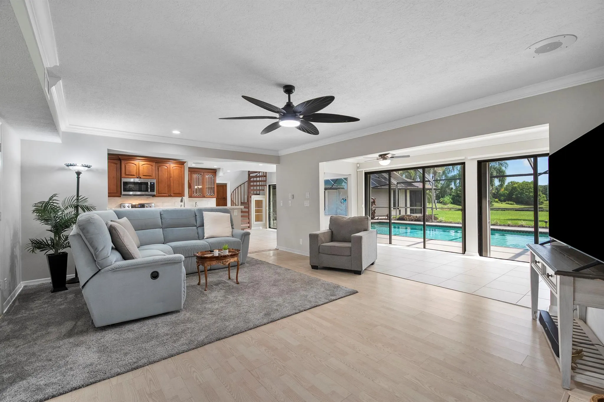 304 NE Elm Terrace