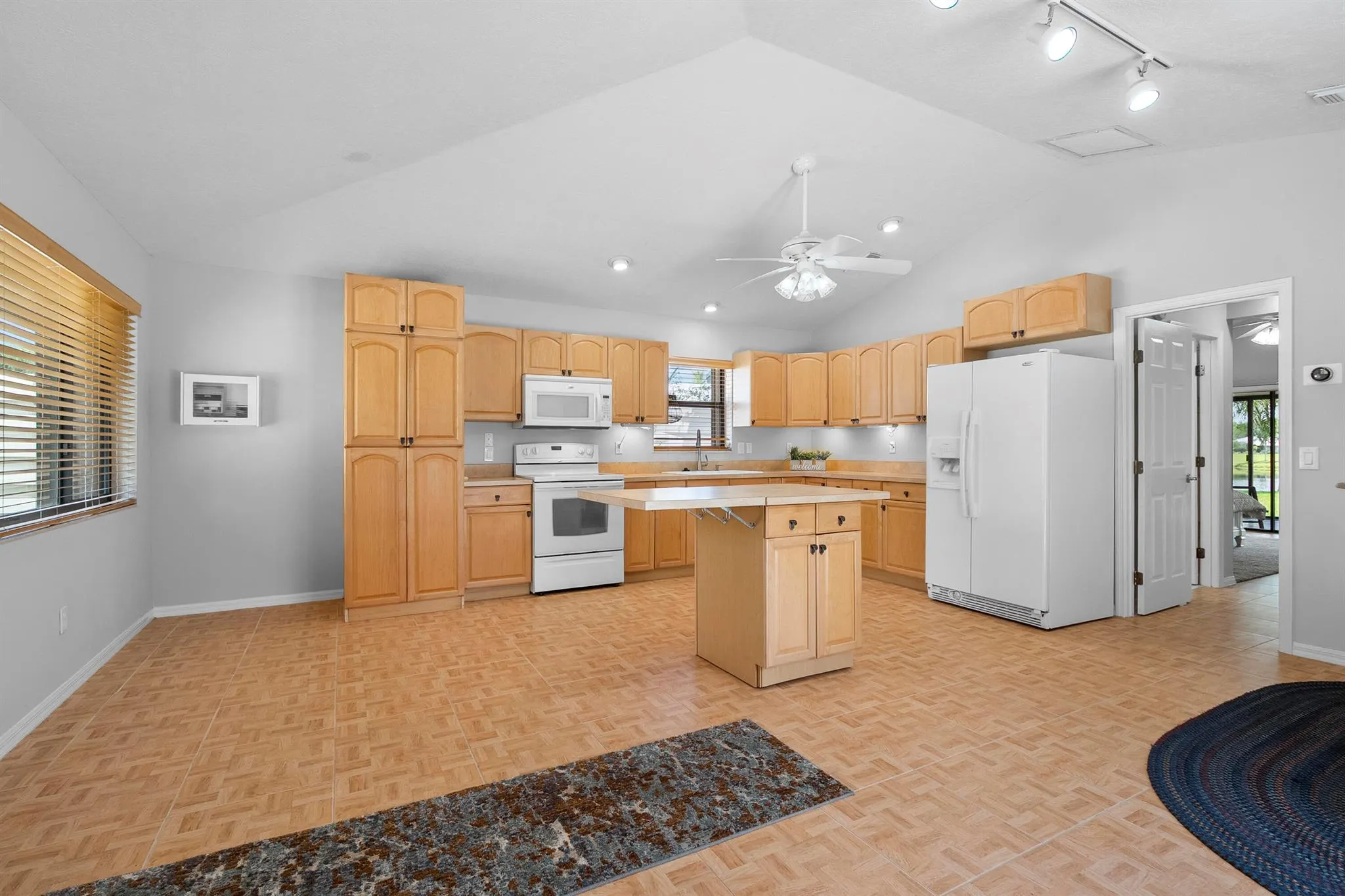 304 NE Elm Terrace