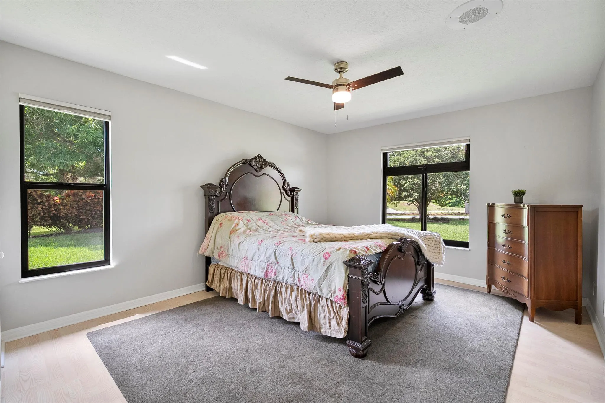 304 NE Elm Terrace