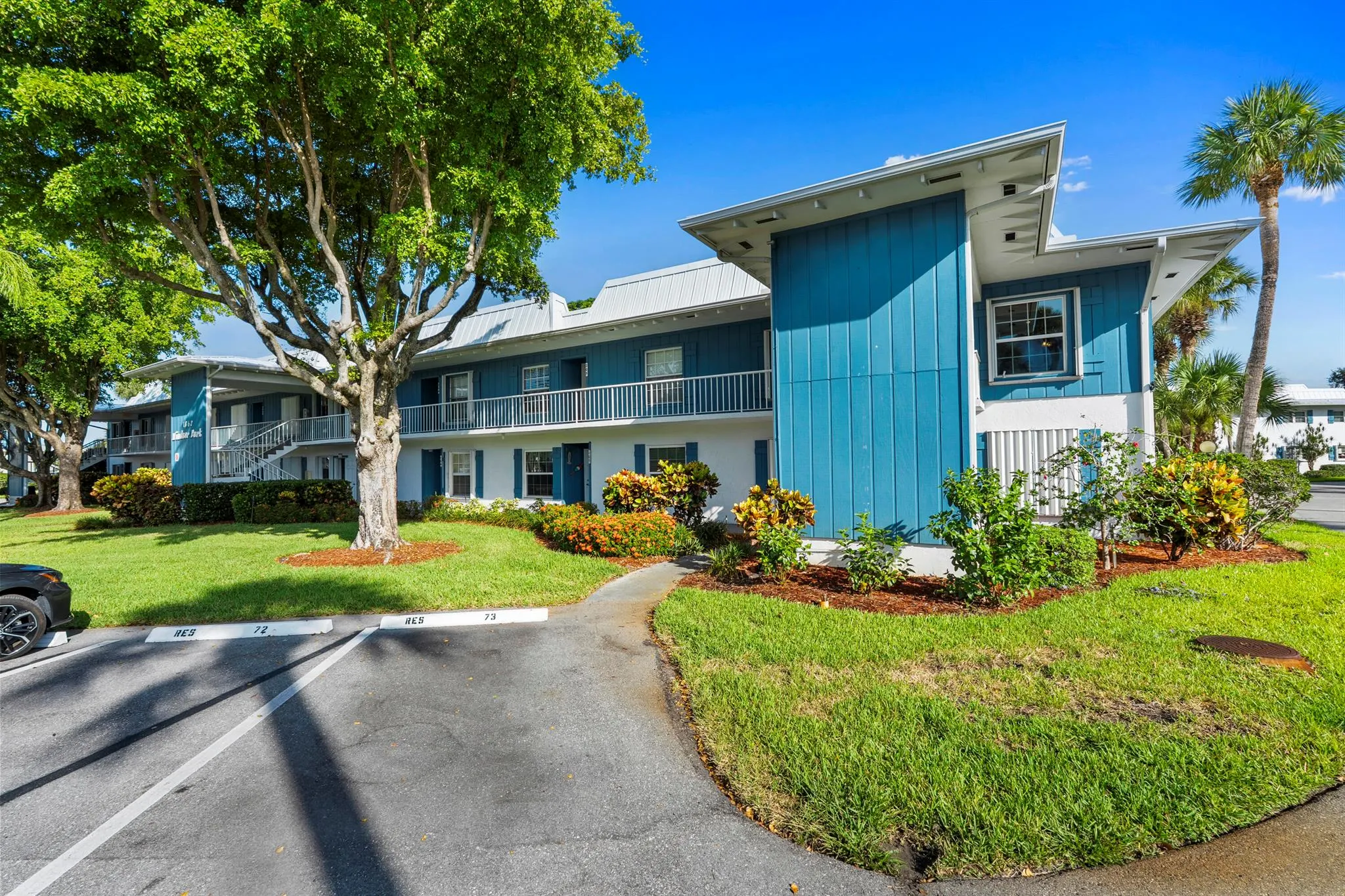 1862 SW Palm City Road, #206