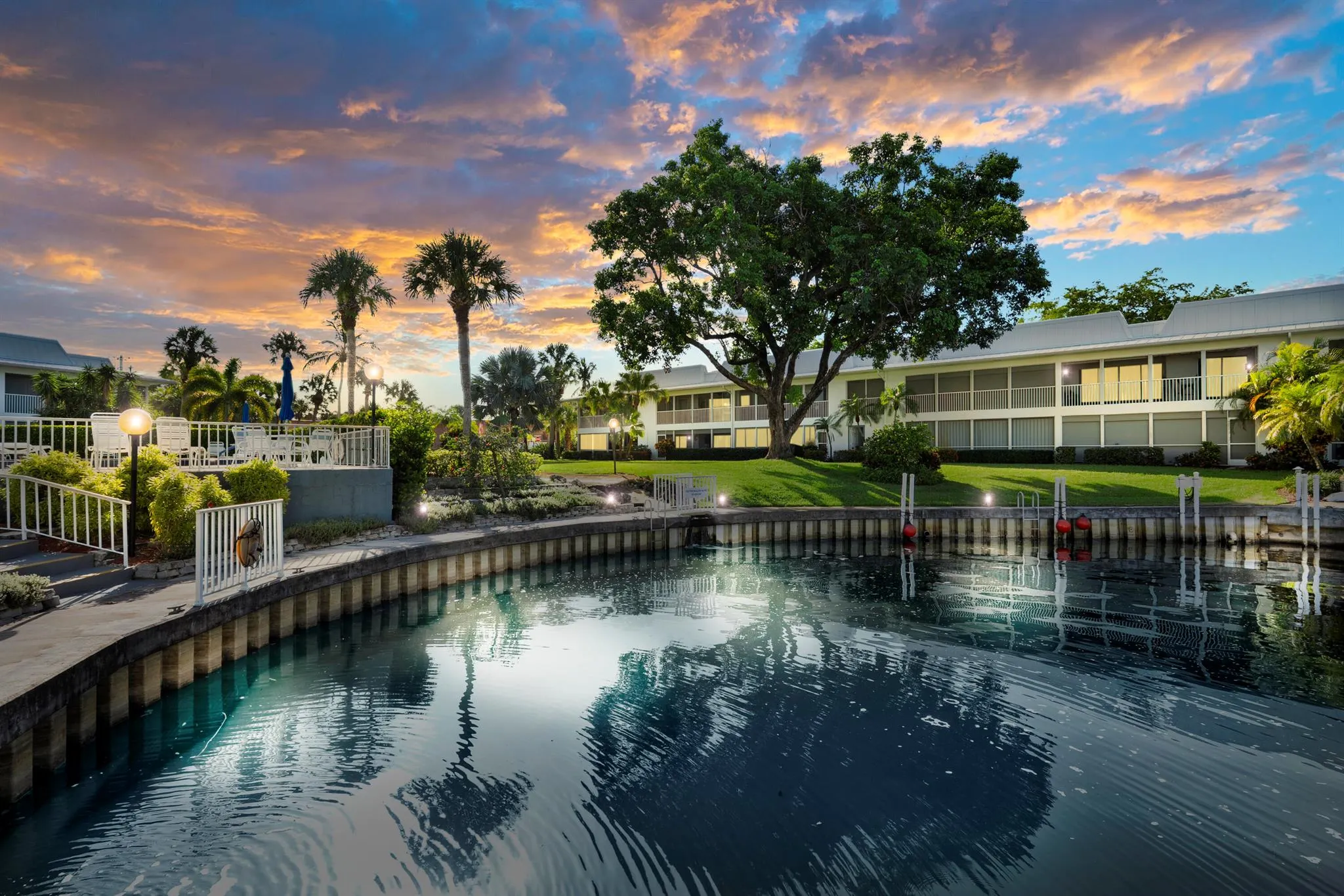 1862 SW Palm City Road, #206