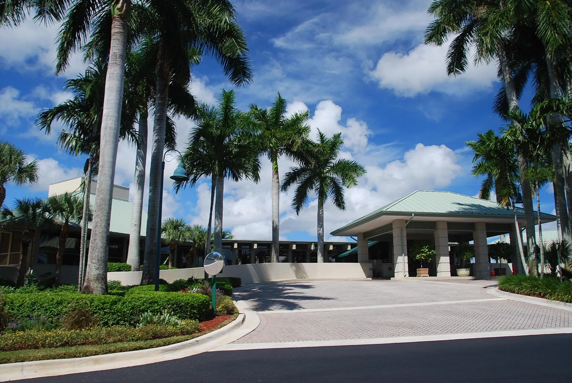 7847 Lakeside Boulevard, #1042