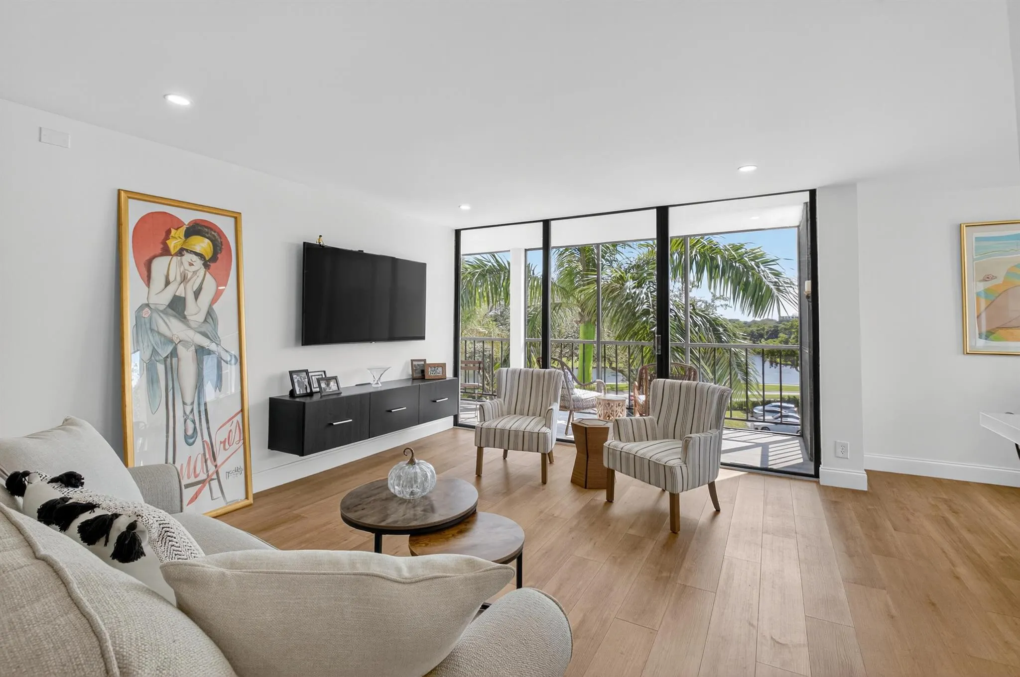 7847 Lakeside Boulevard, #1042