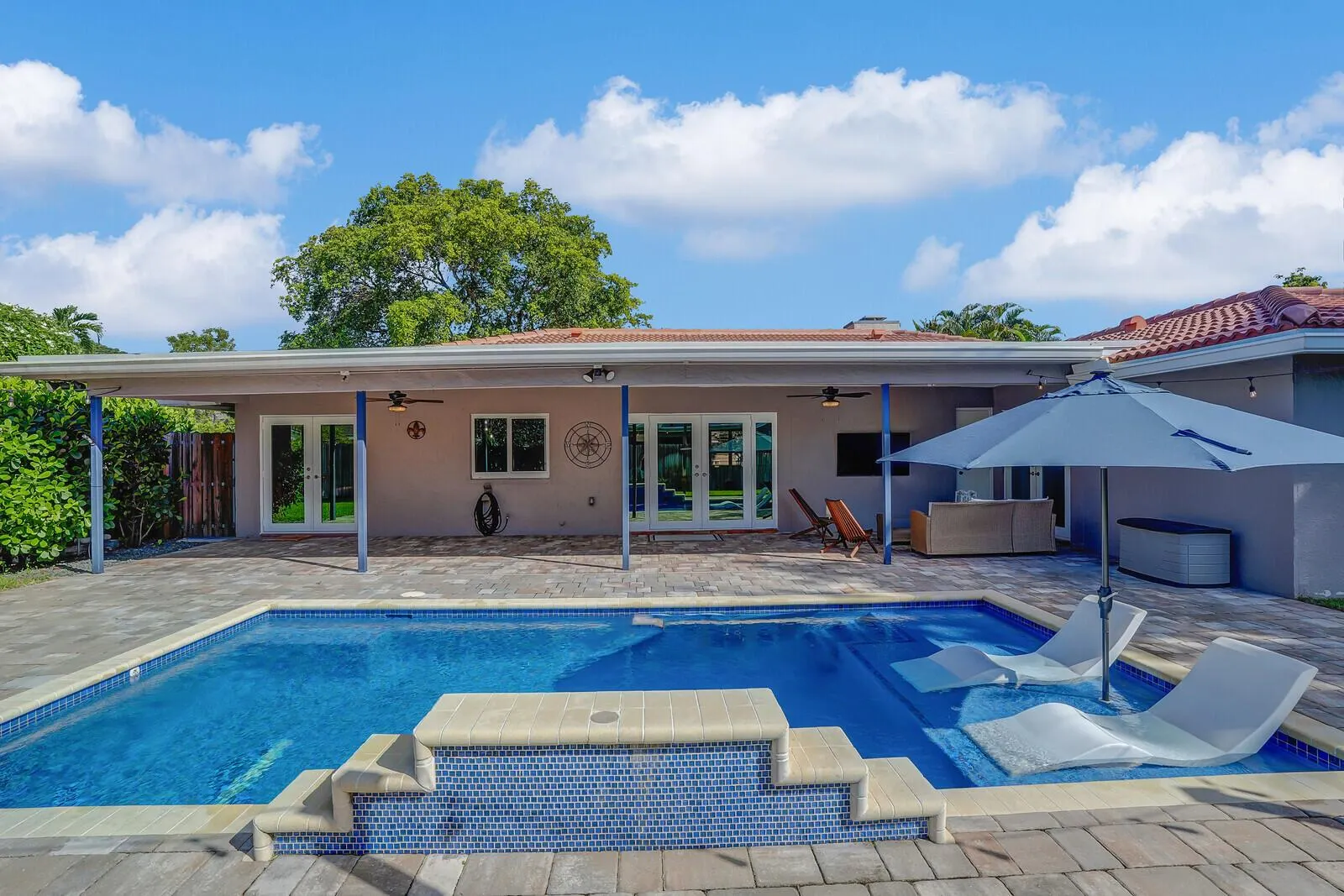 9900 NW 19th Street