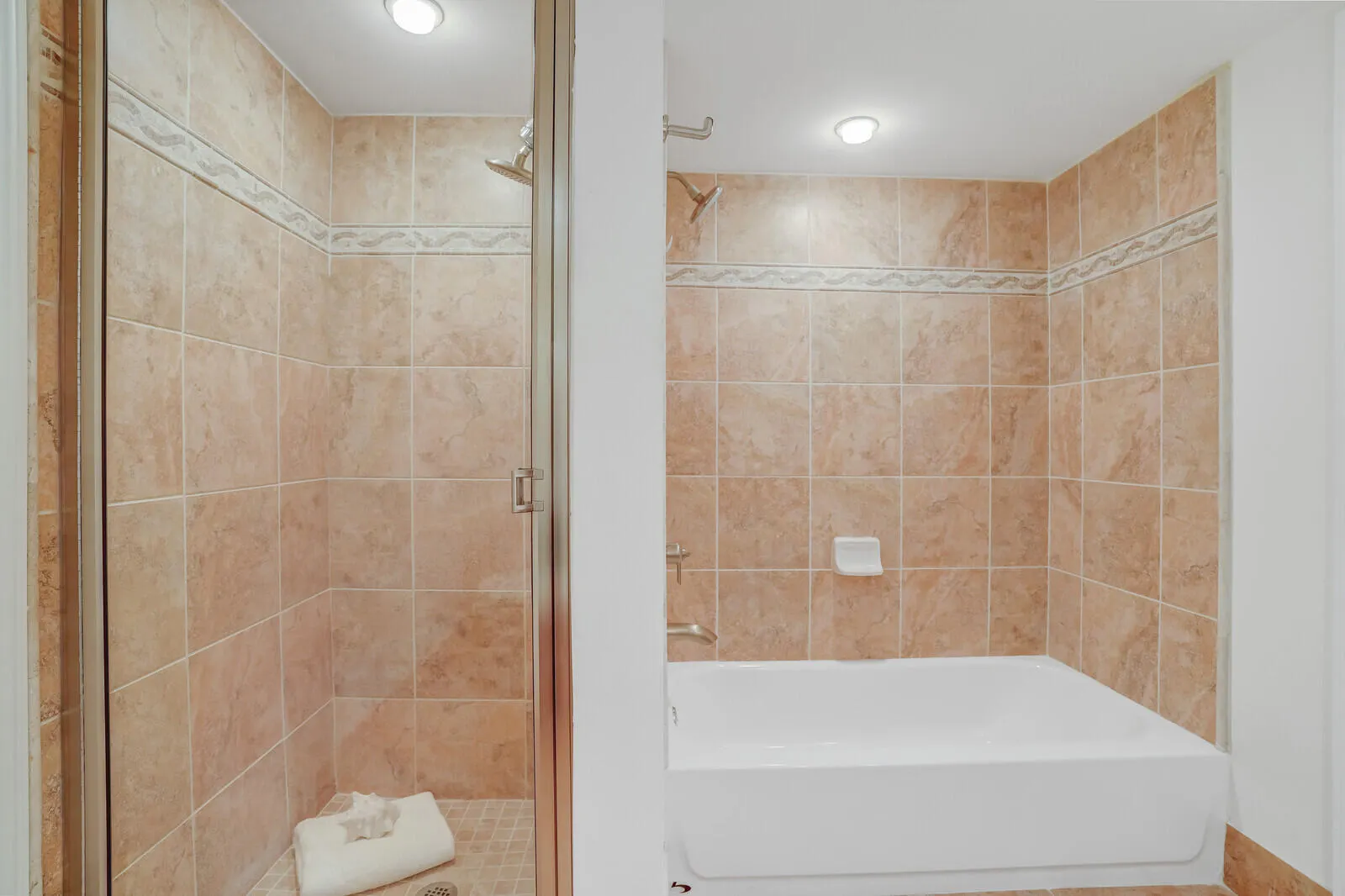3000 N Ocean Drive, #25c