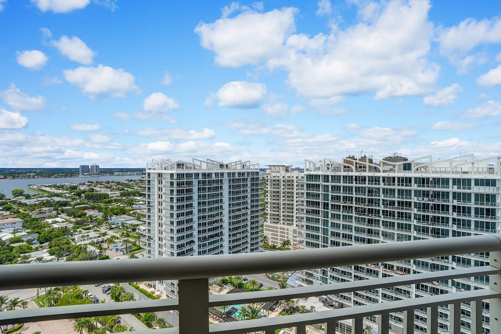 3000 N Ocean Drive, #25c