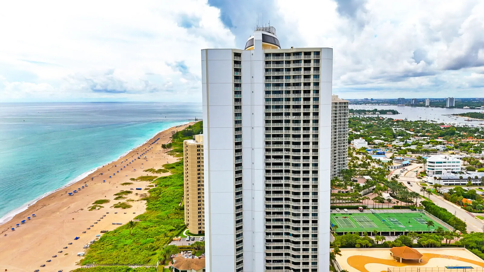 3000 N Ocean Drive, #25c