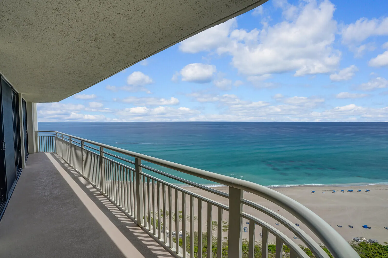 3000 N Ocean Drive, #25c