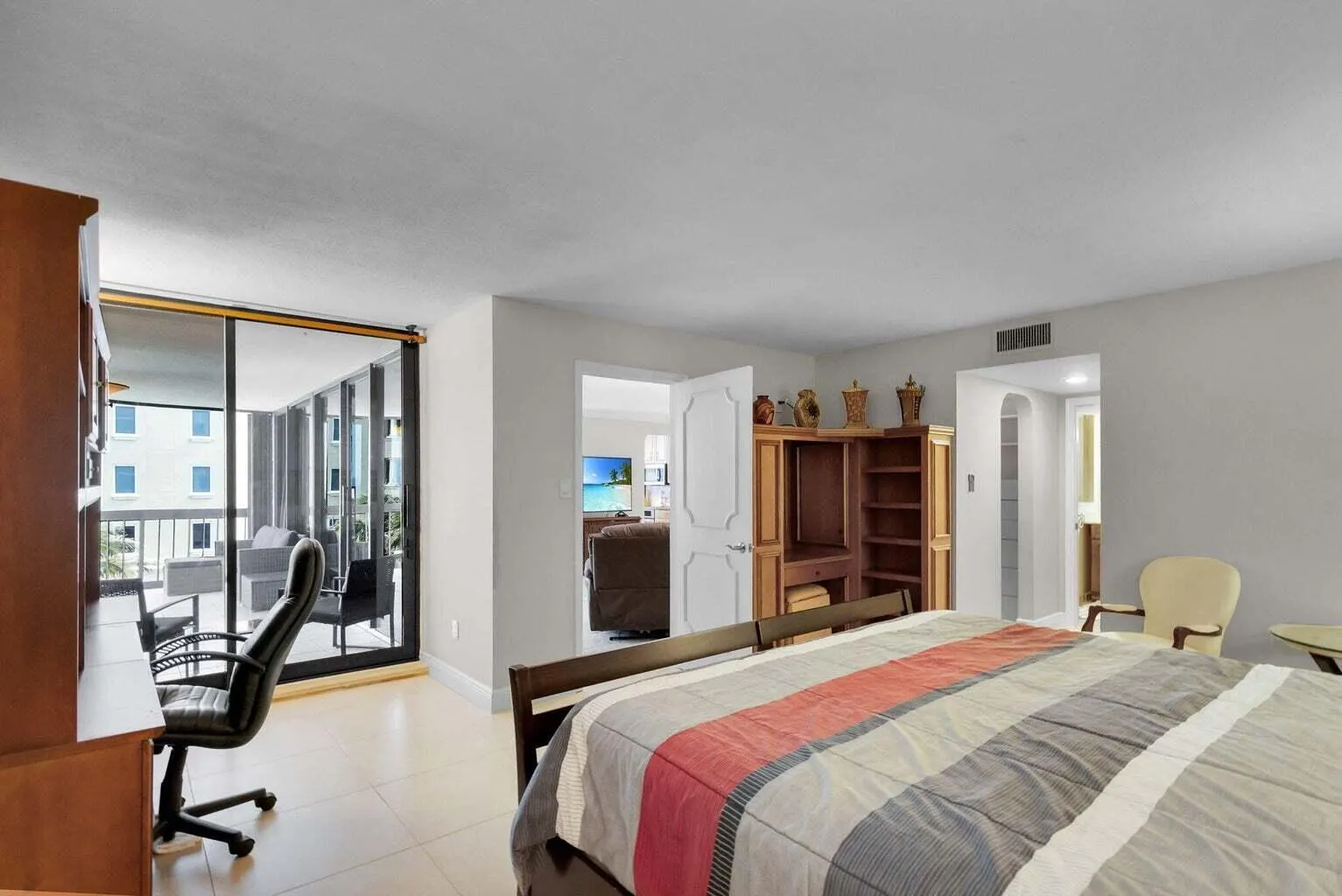 5380 N Ocean Drive, #5 B