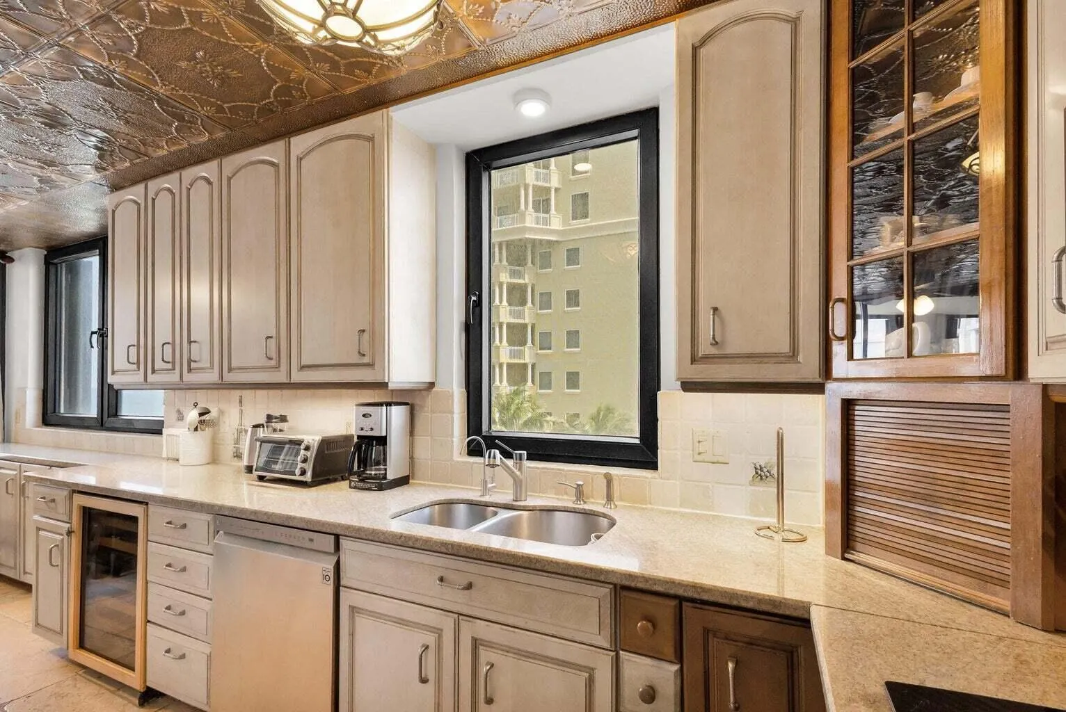 5380 N Ocean Drive, #5 B