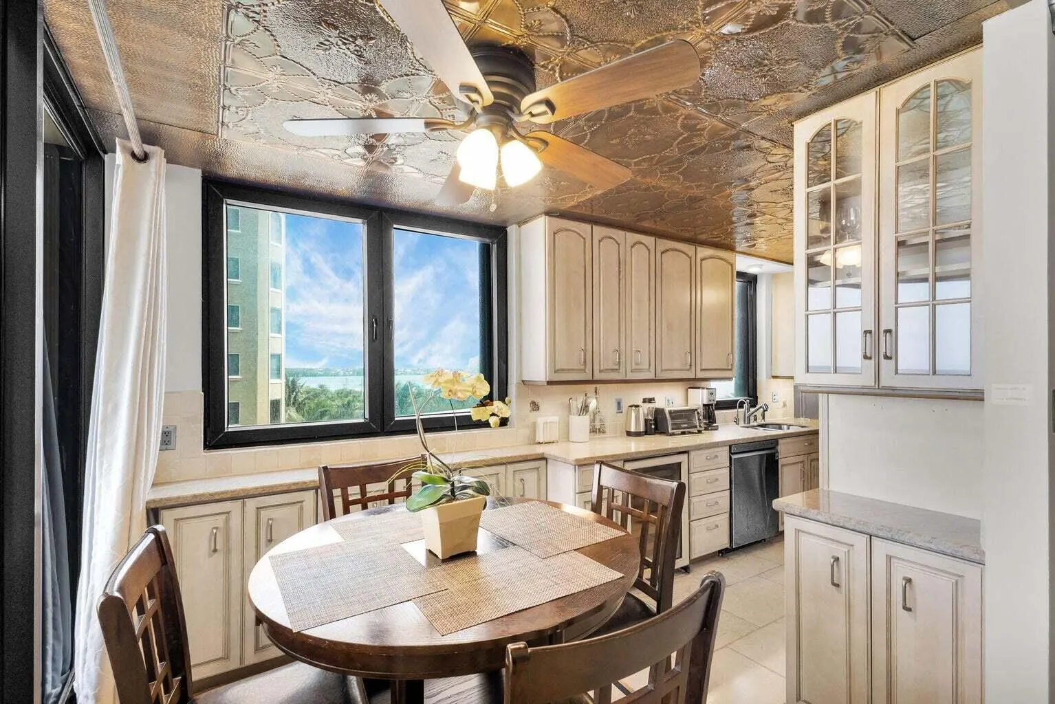 5380 N Ocean Drive, #5 B