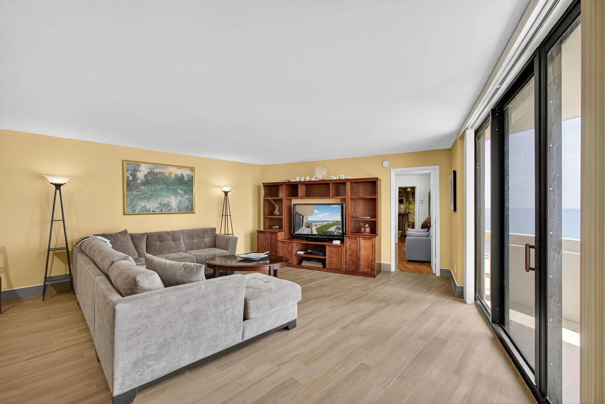 2800 N Ocean Drive, #A 10 A