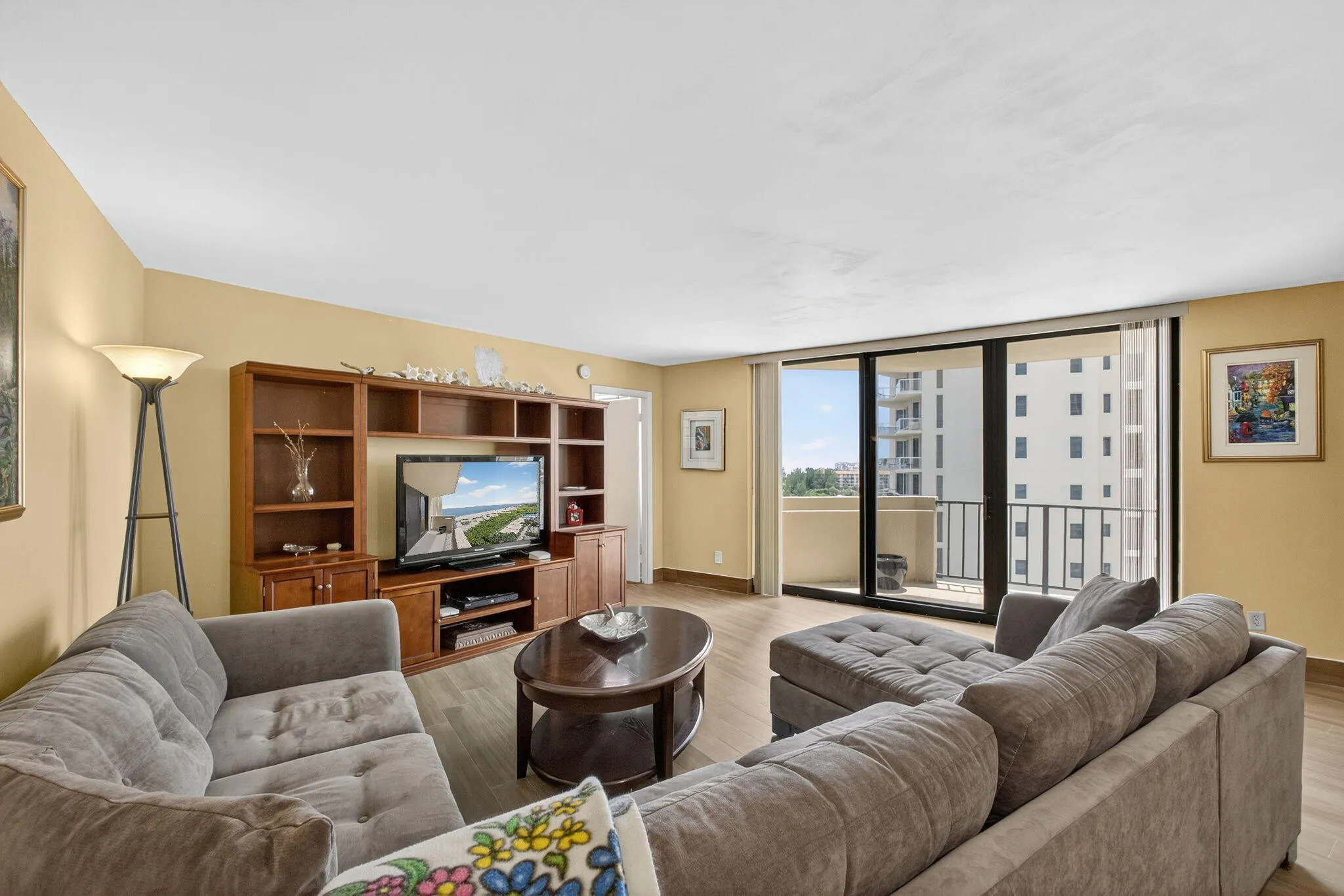 2800 N Ocean Drive, #A 10 A