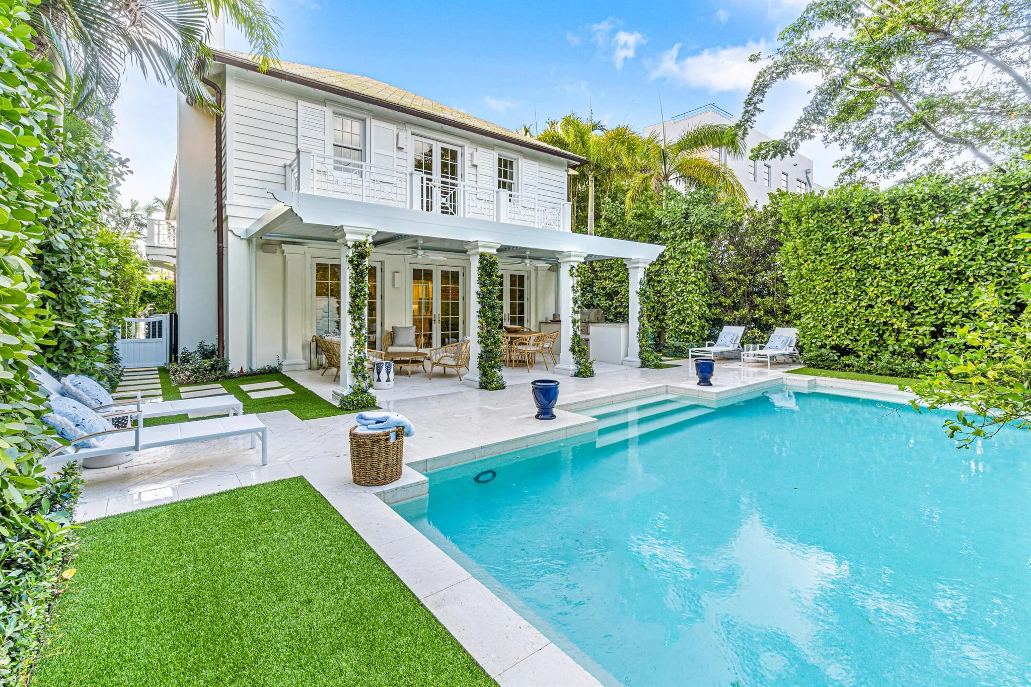 449 Australian Avenue