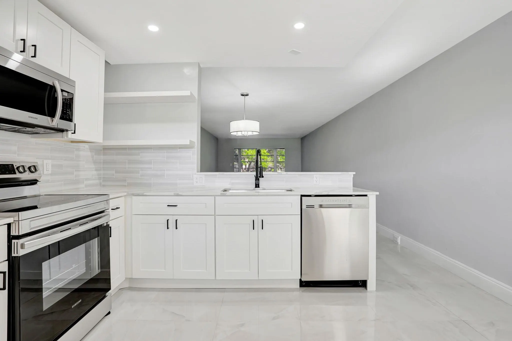 2202 Lucaya Bend, #G2
