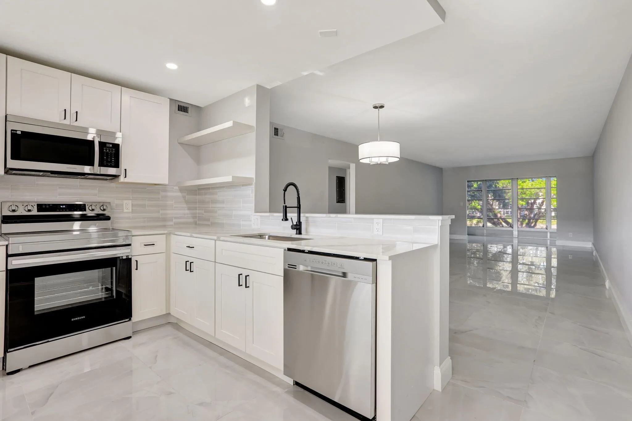 2202 Lucaya Bend, #G2