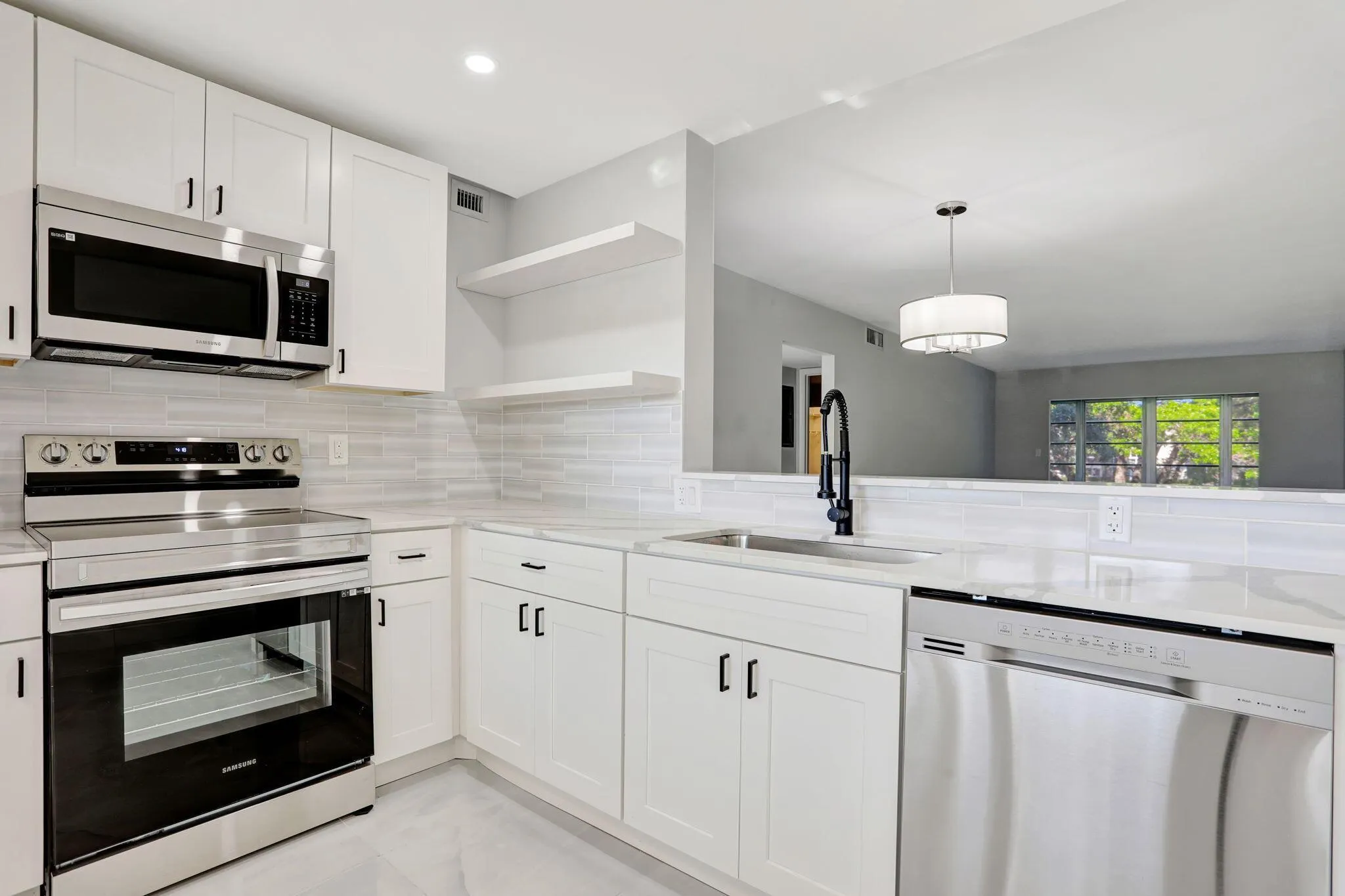 2202 Lucaya Bend, #G2