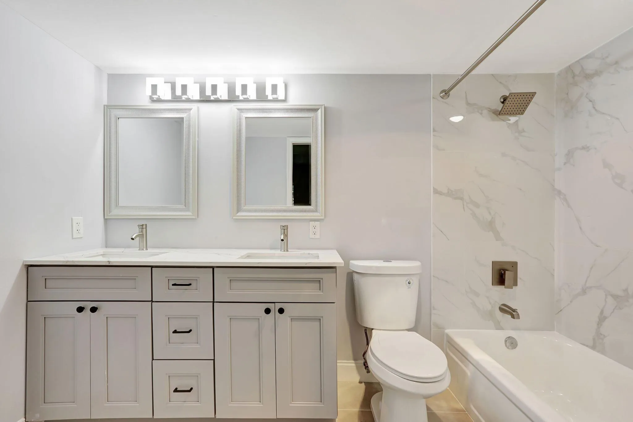 2202 Lucaya Bend, #G2