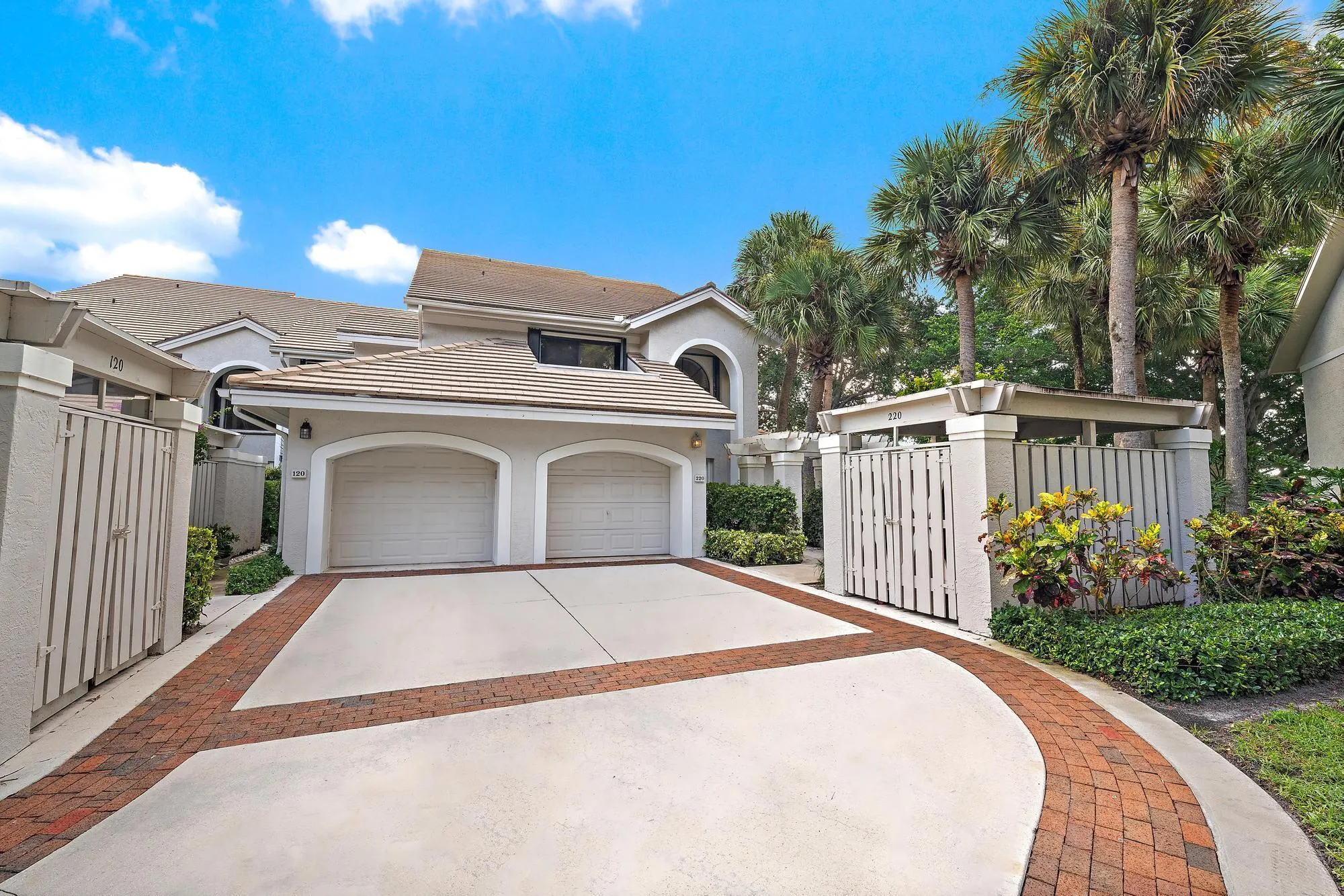 3881 Back Bay Drive, #220
