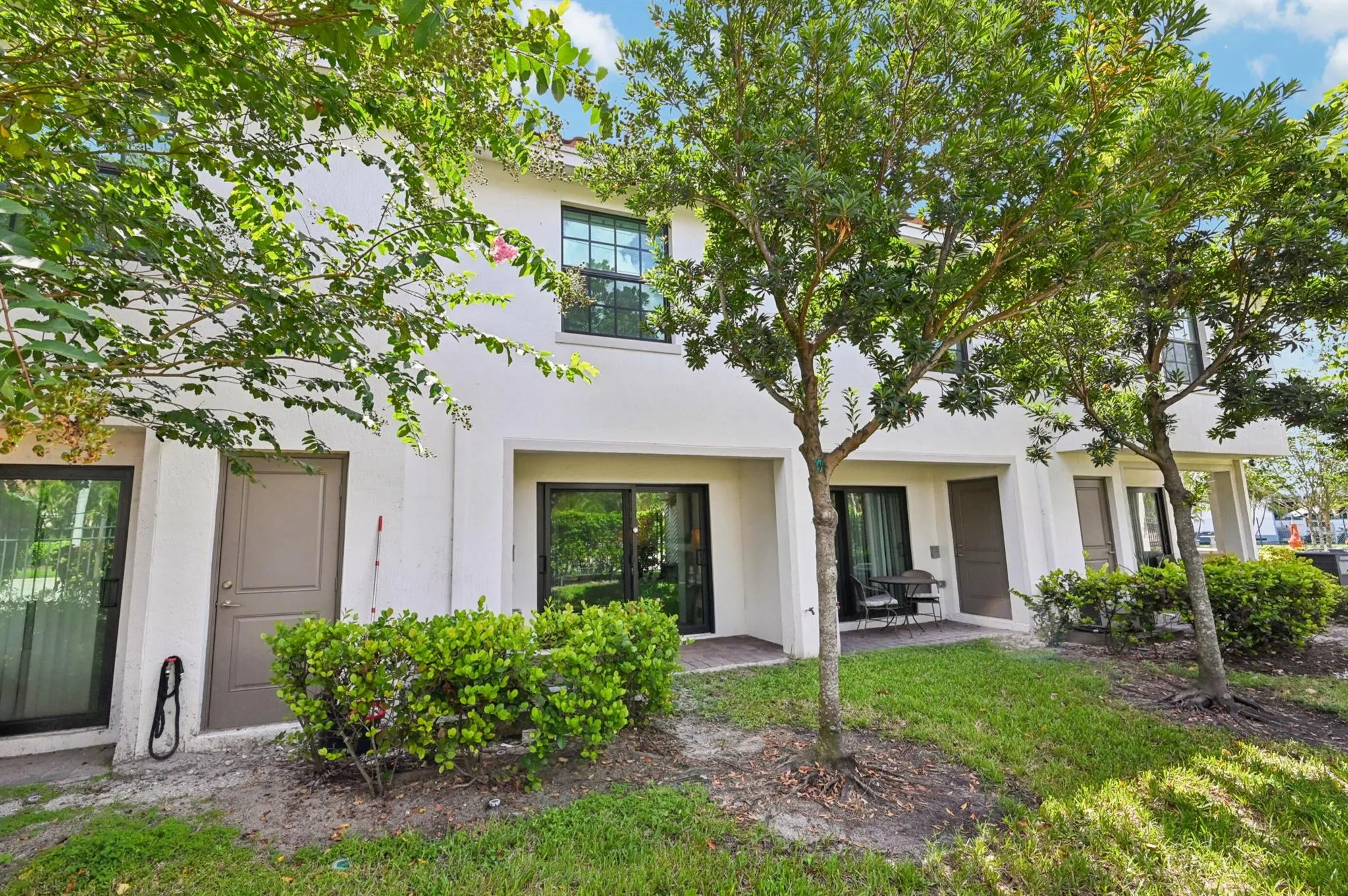 5025 Genove Place