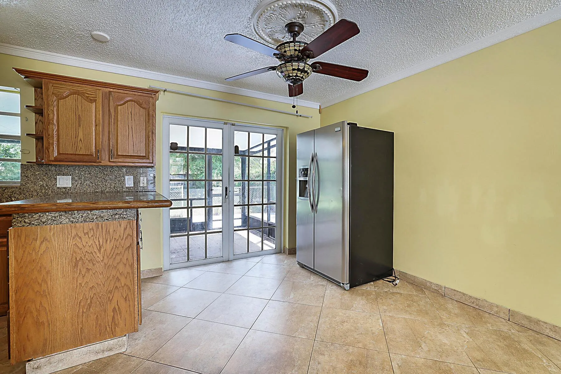 2346 Caroma Lane