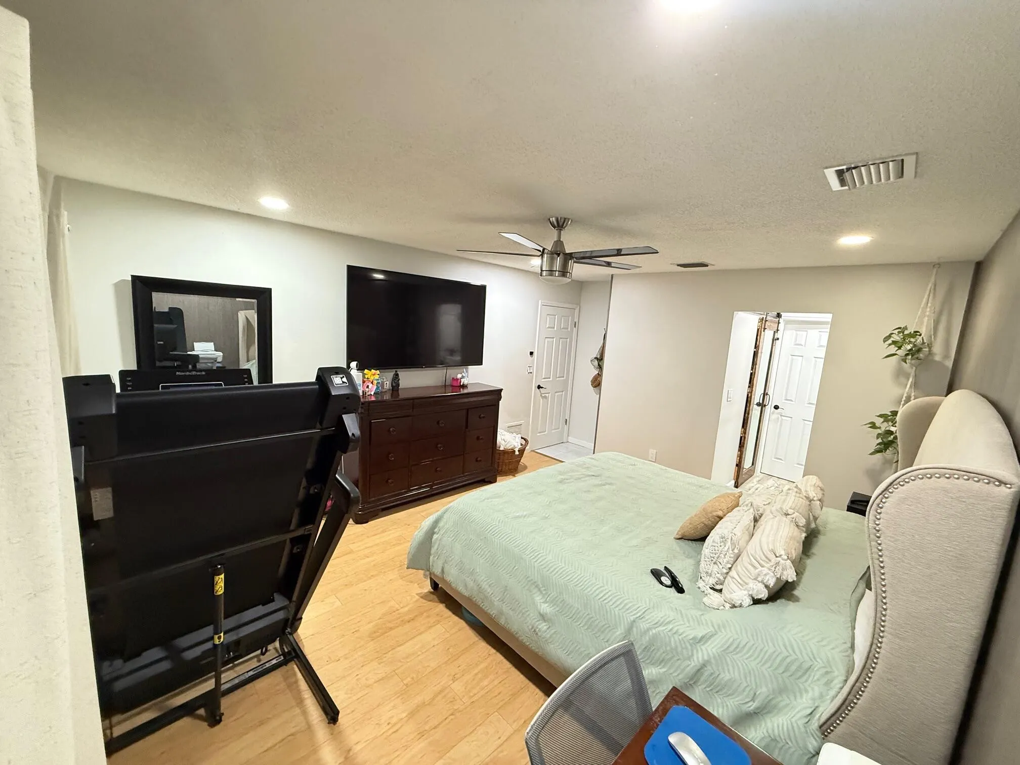 4840 Paulie Court