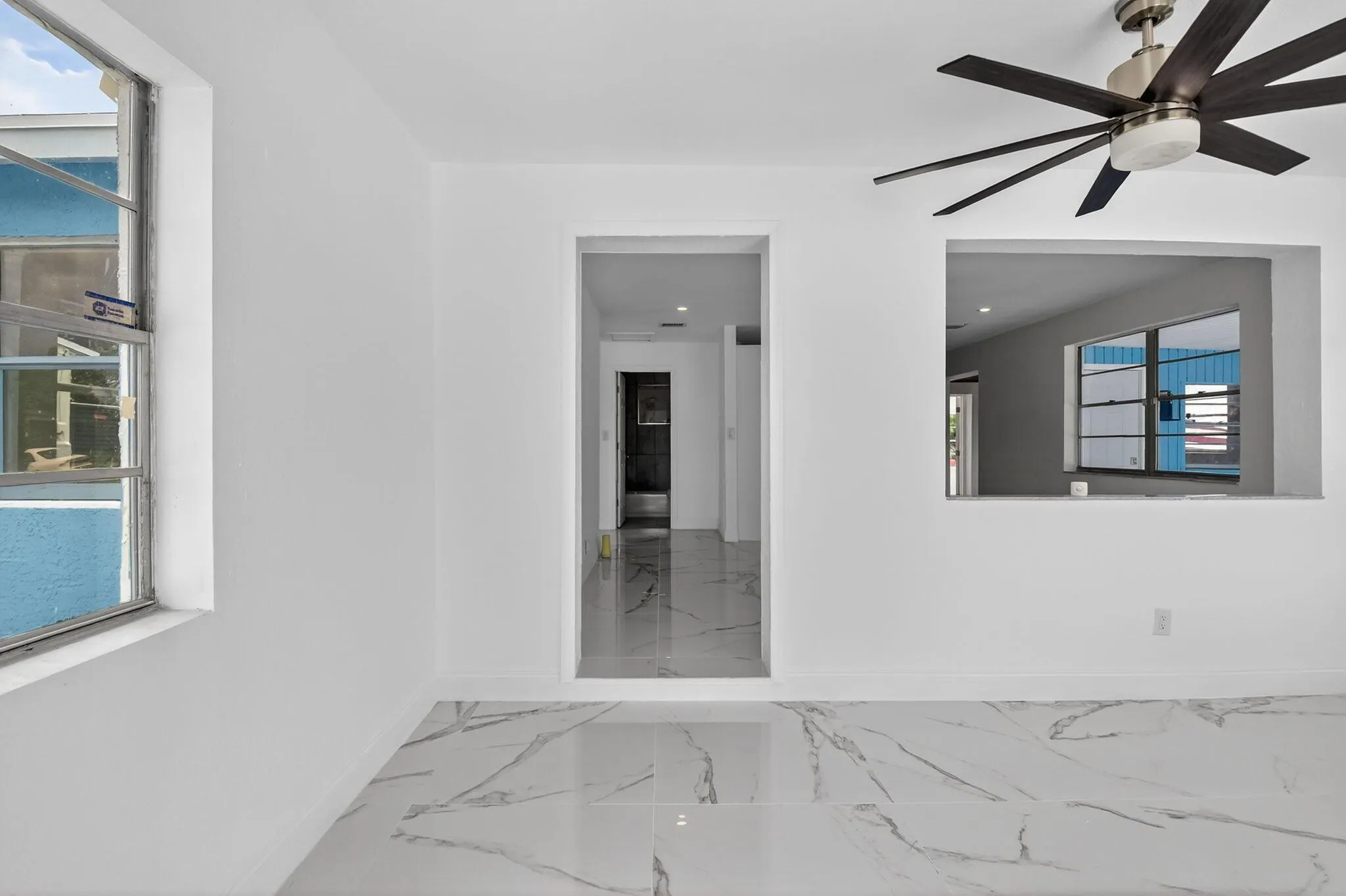 1249 W 7th Street