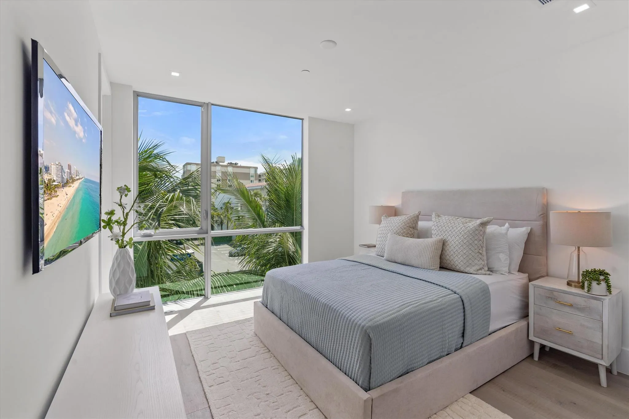 1070 Del Harbour Drive