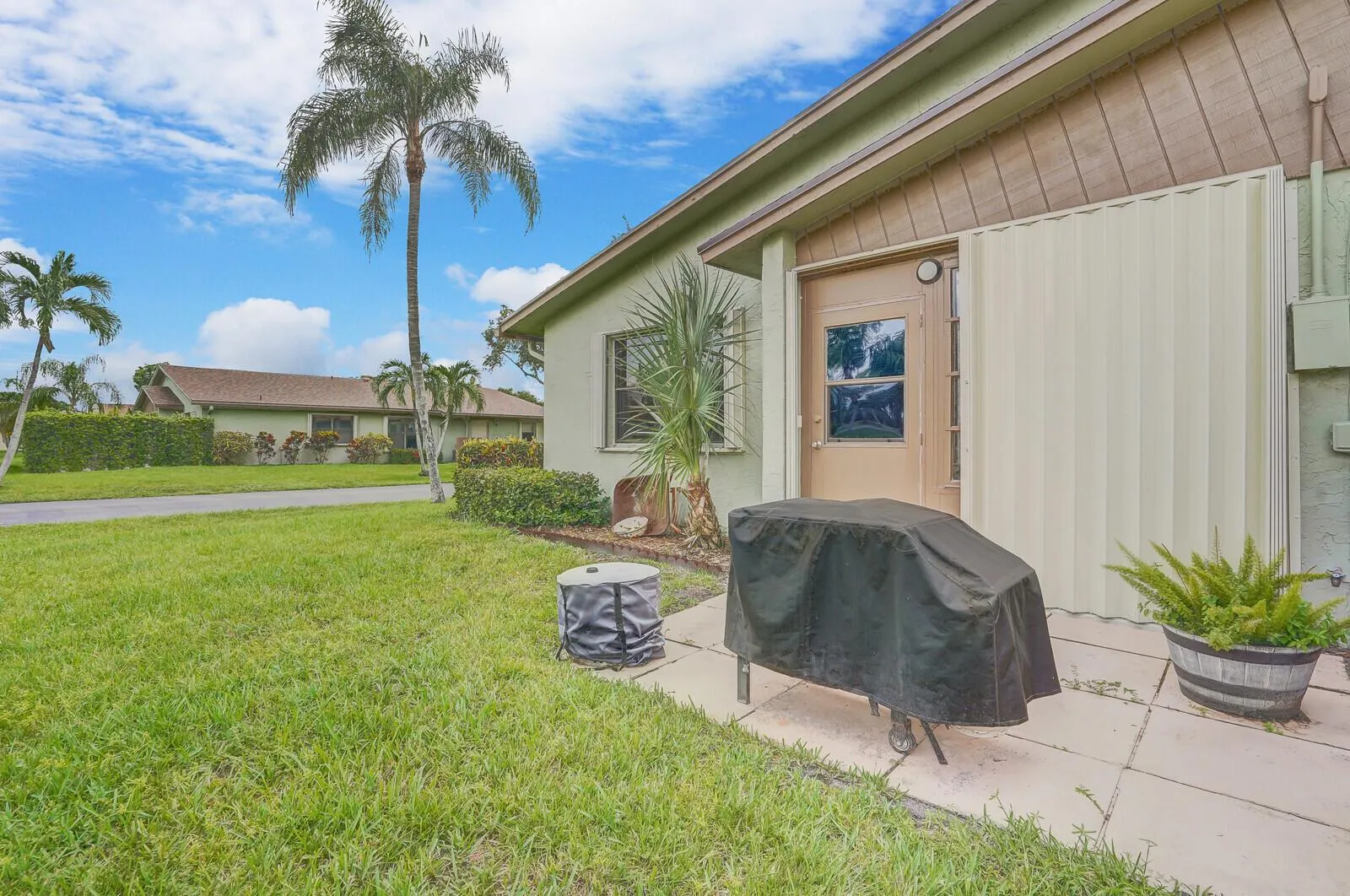 1737 Palmland Drive