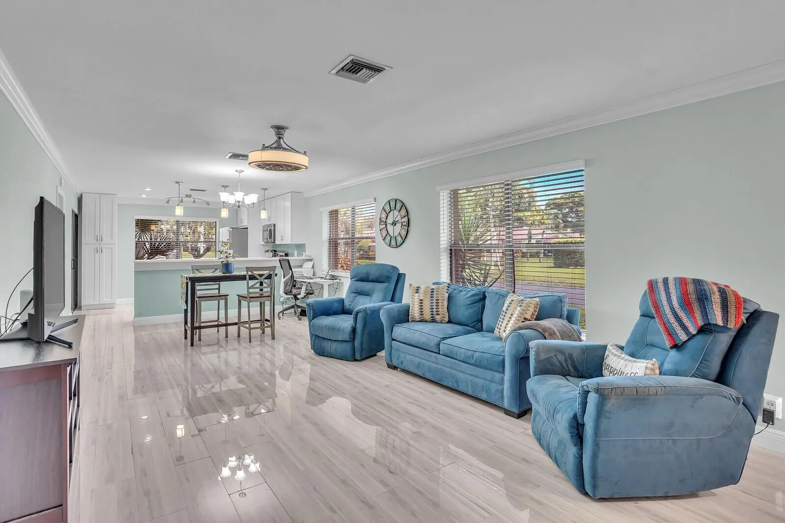 1737 Palmland Drive