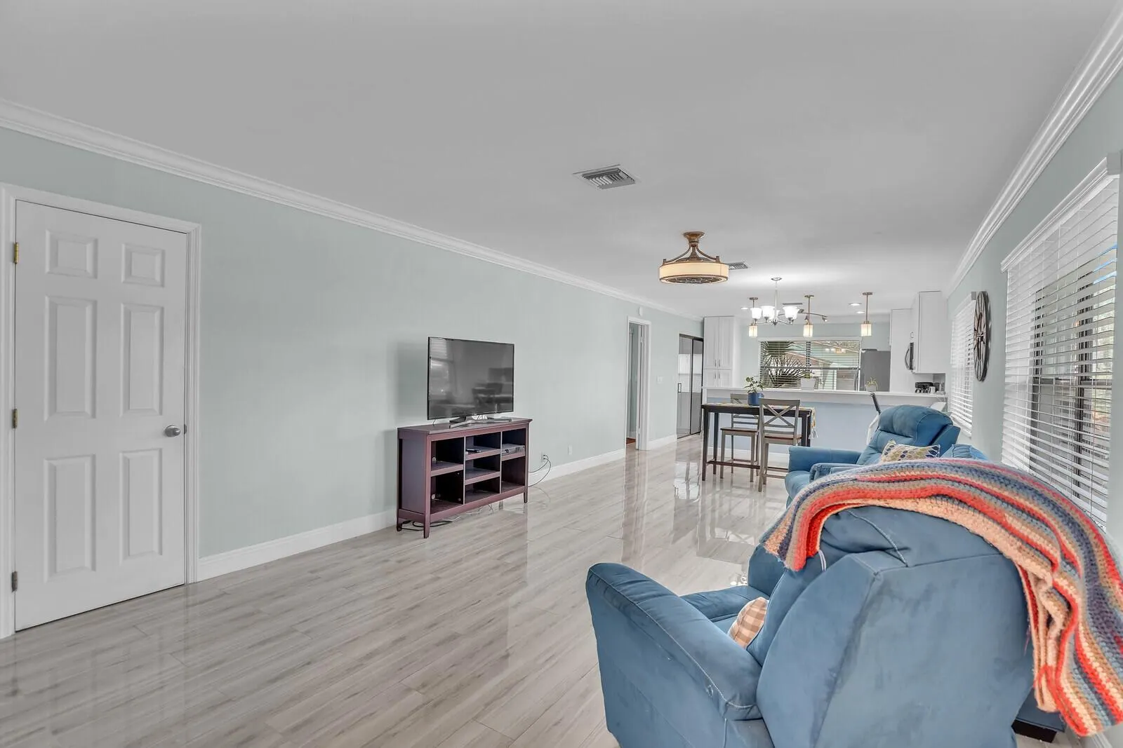 1737 Palmland Drive