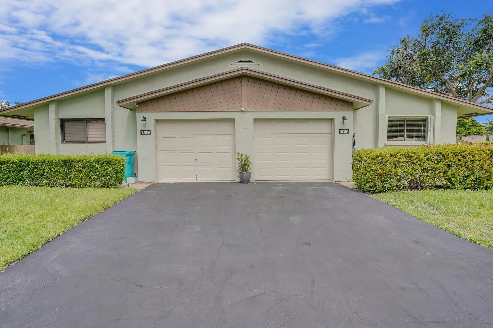 1737 Palmland Drive