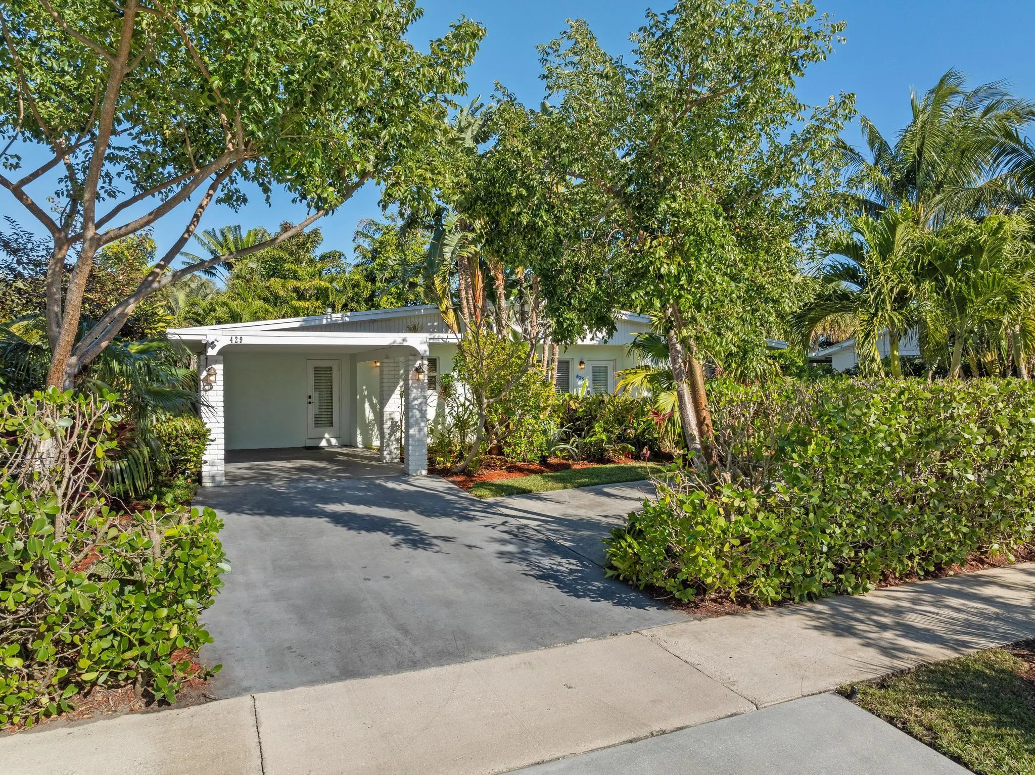 429 Inlet Road