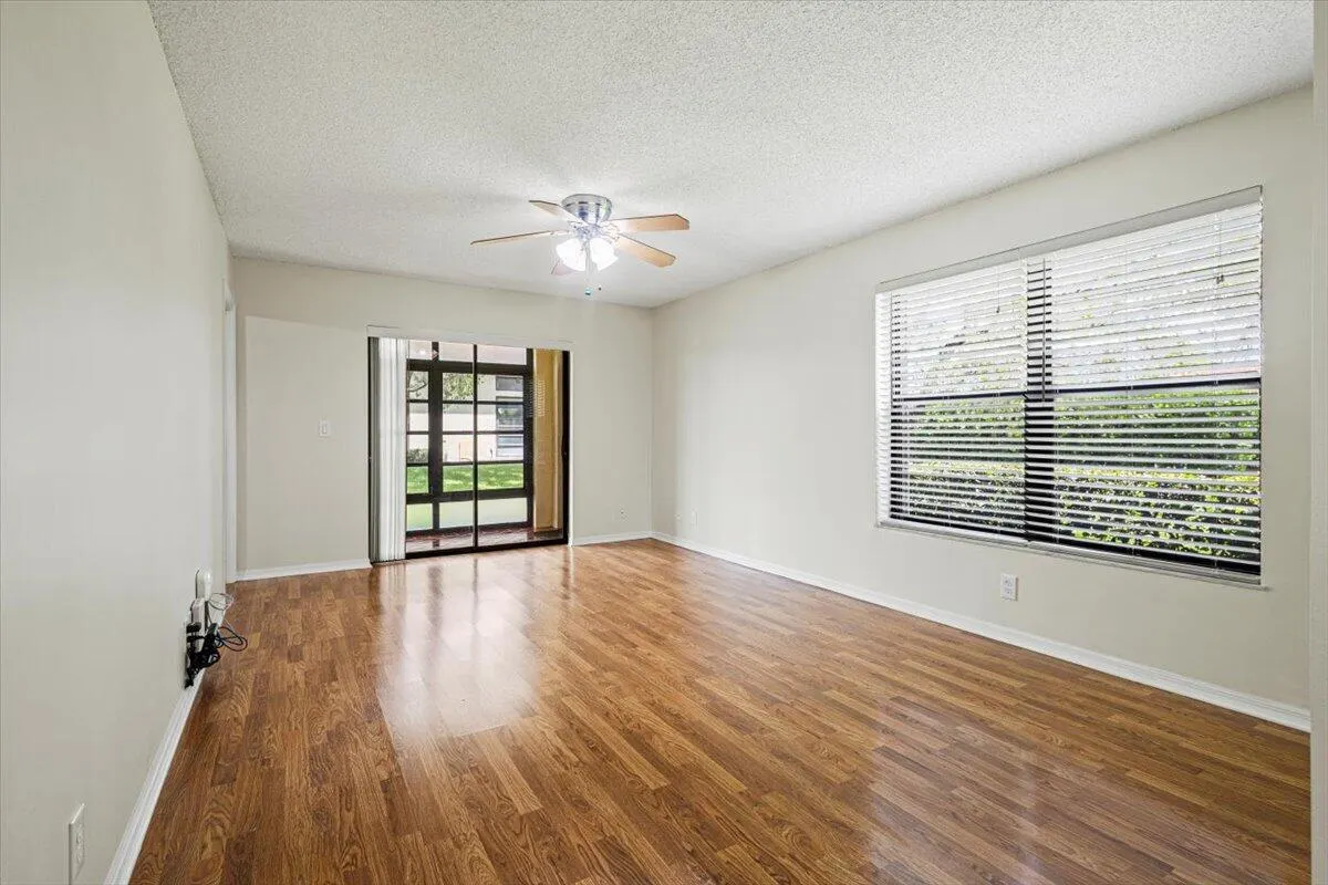 511 SW South River Drive, #103