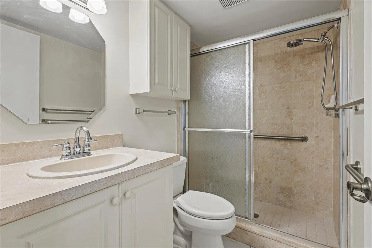 511 SW South River Drive, #103
