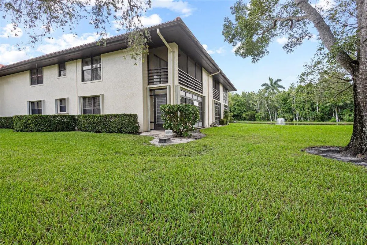 511 SW South River Drive, #103