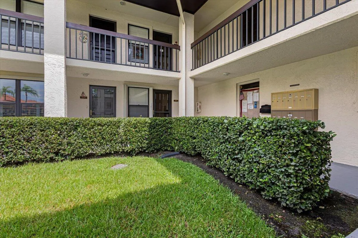 511 SW South River Drive, #103