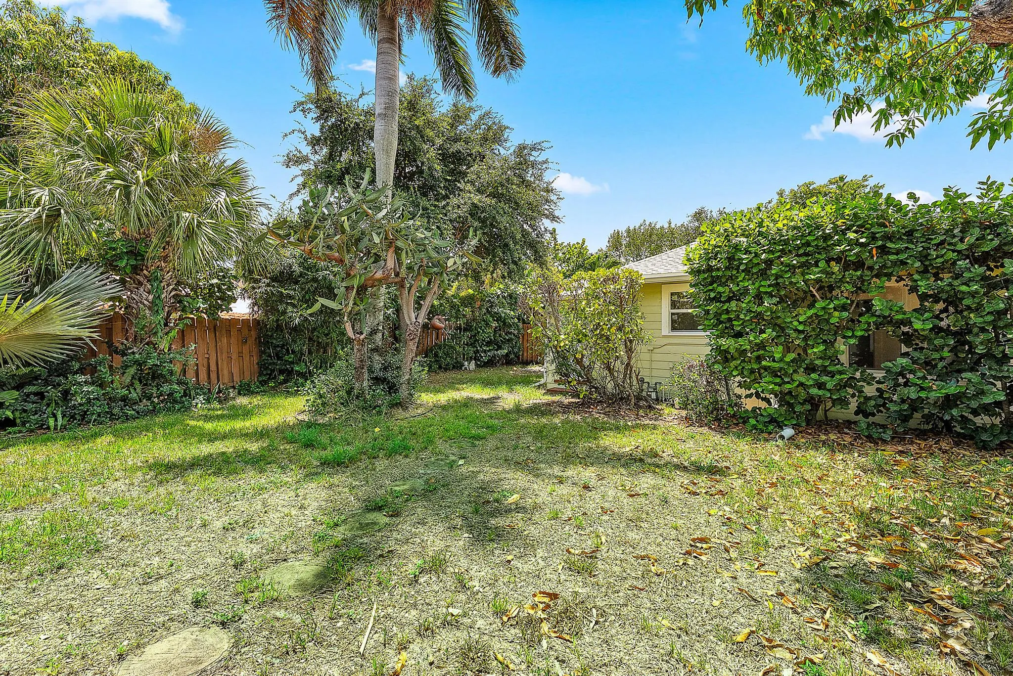 224 N Ocean Breeze