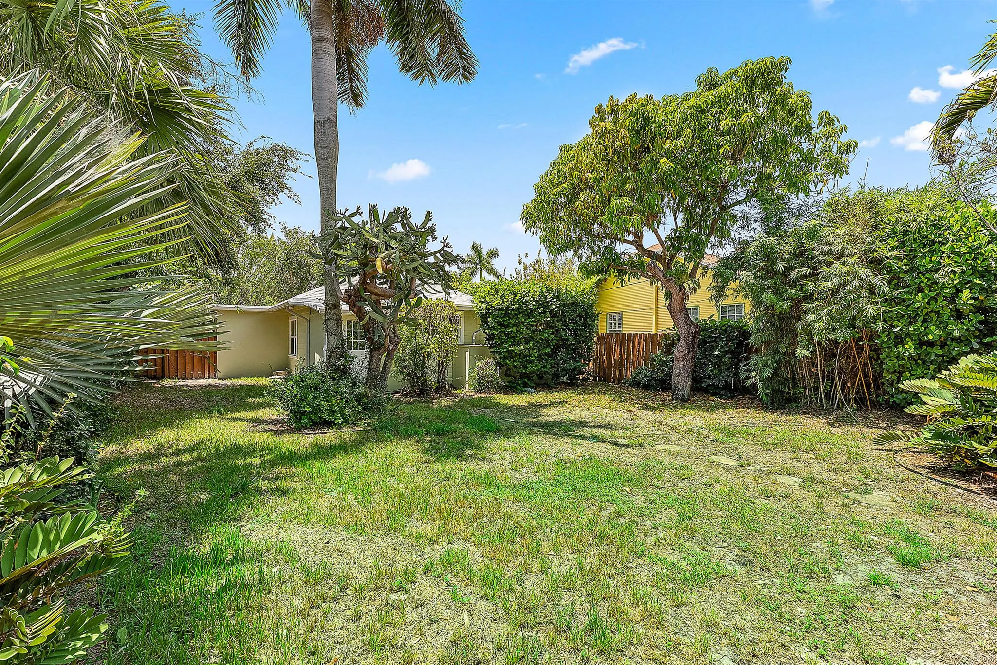 224 N Ocean Breeze