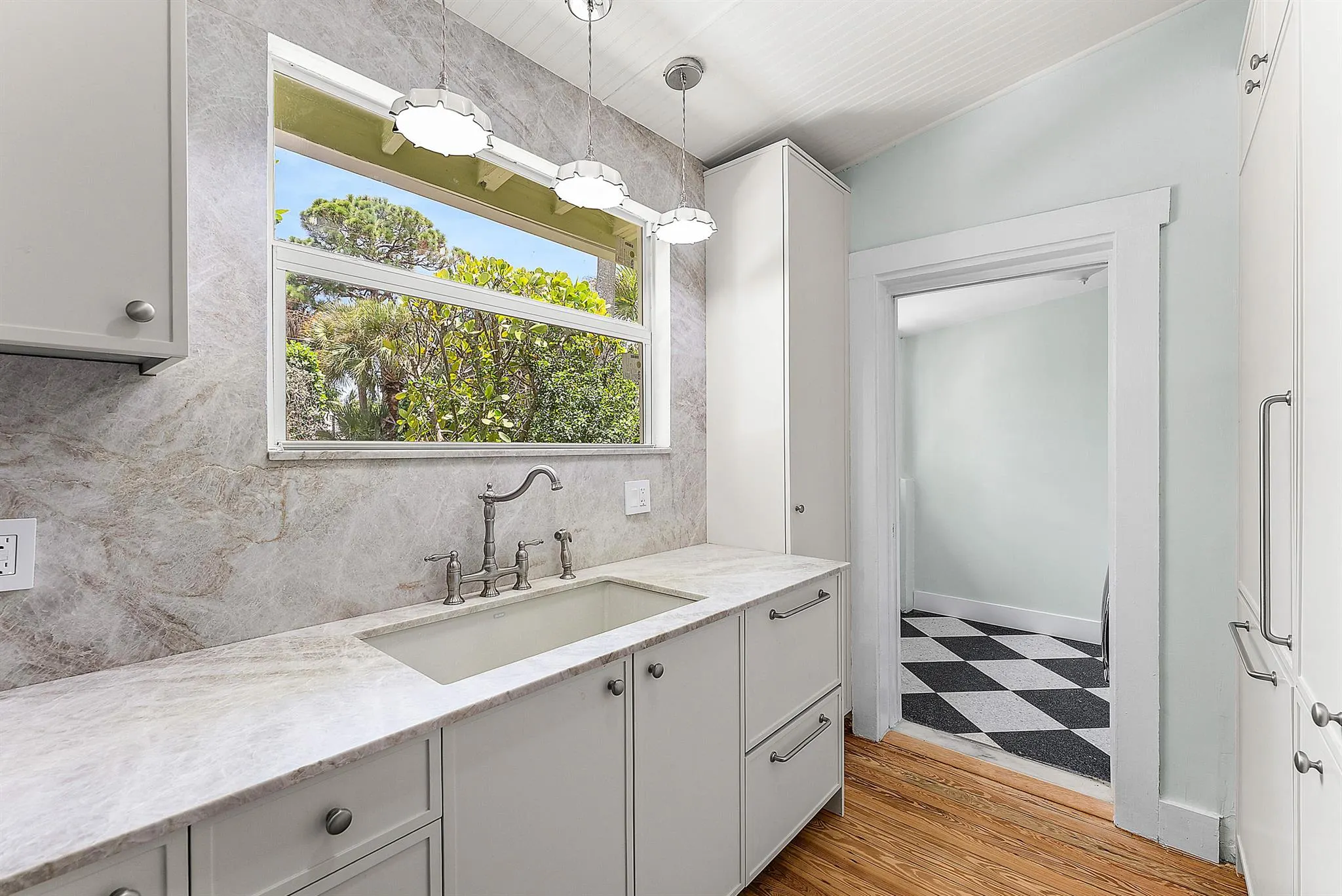 224 N Ocean Breeze