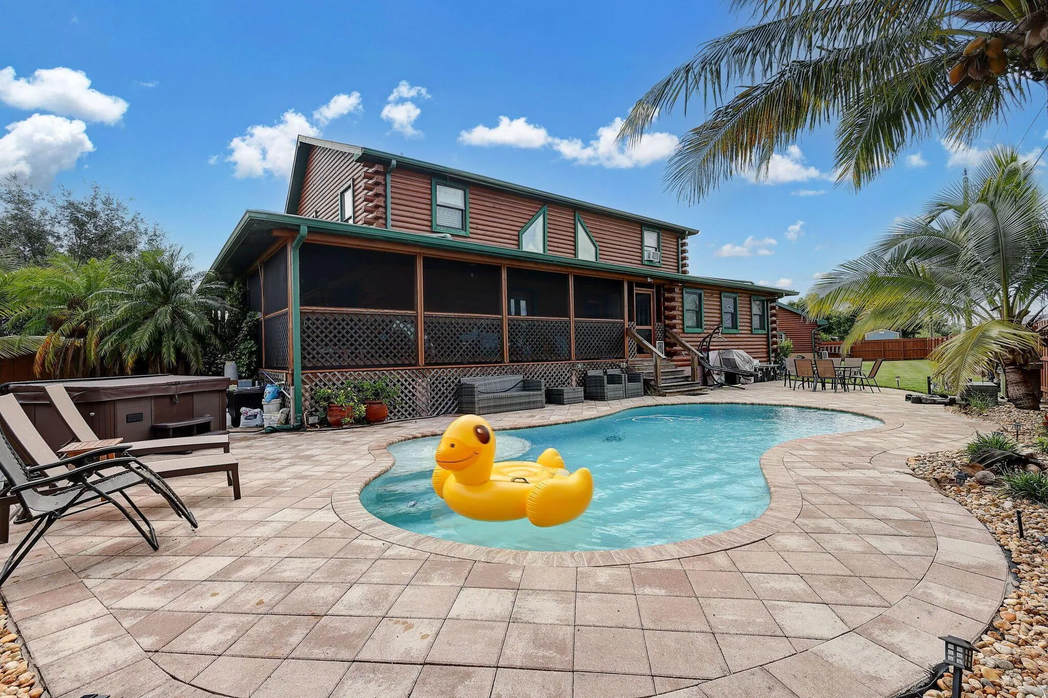 4550 SW Calloway Street