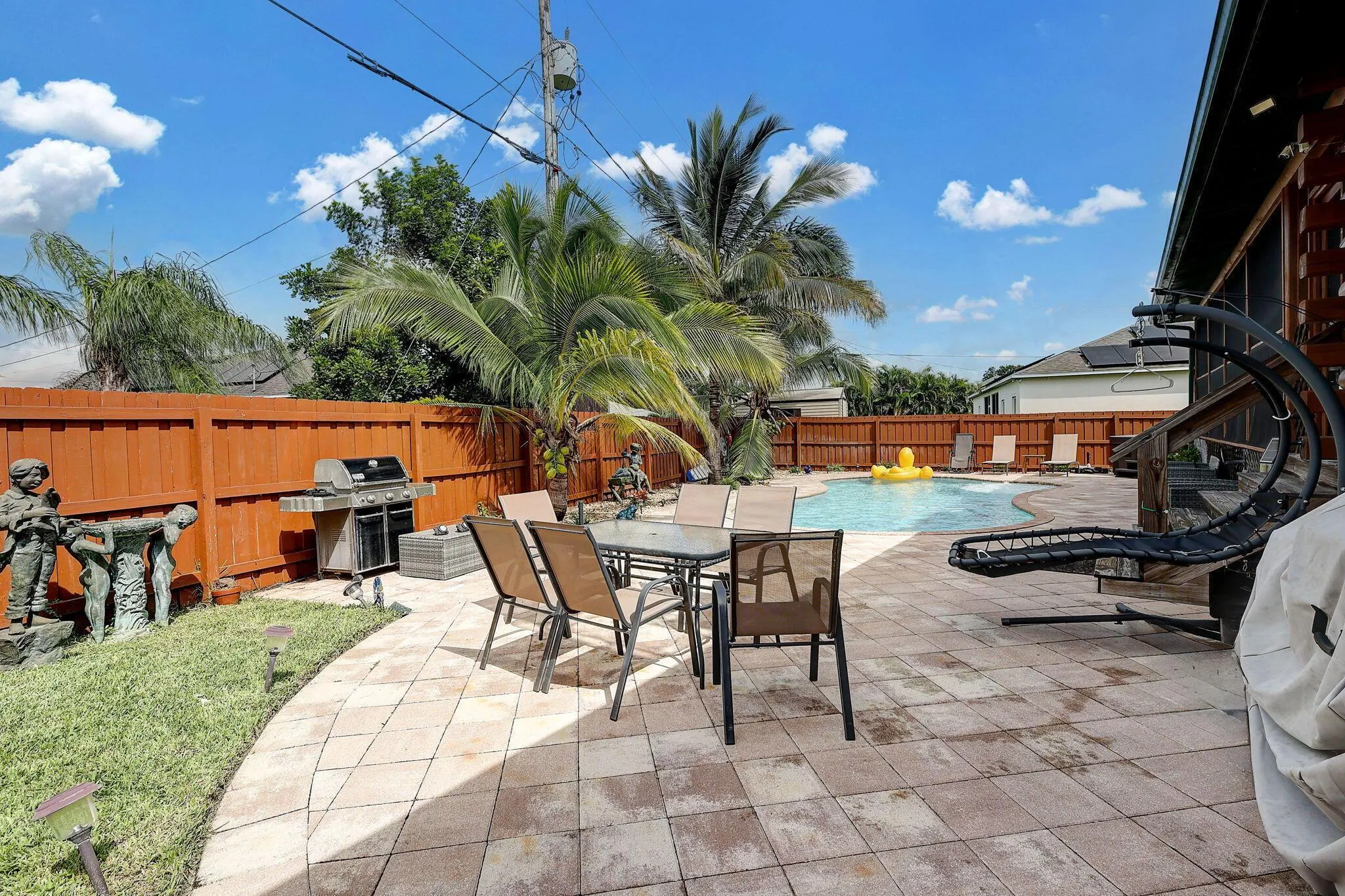 4550 SW Calloway Street