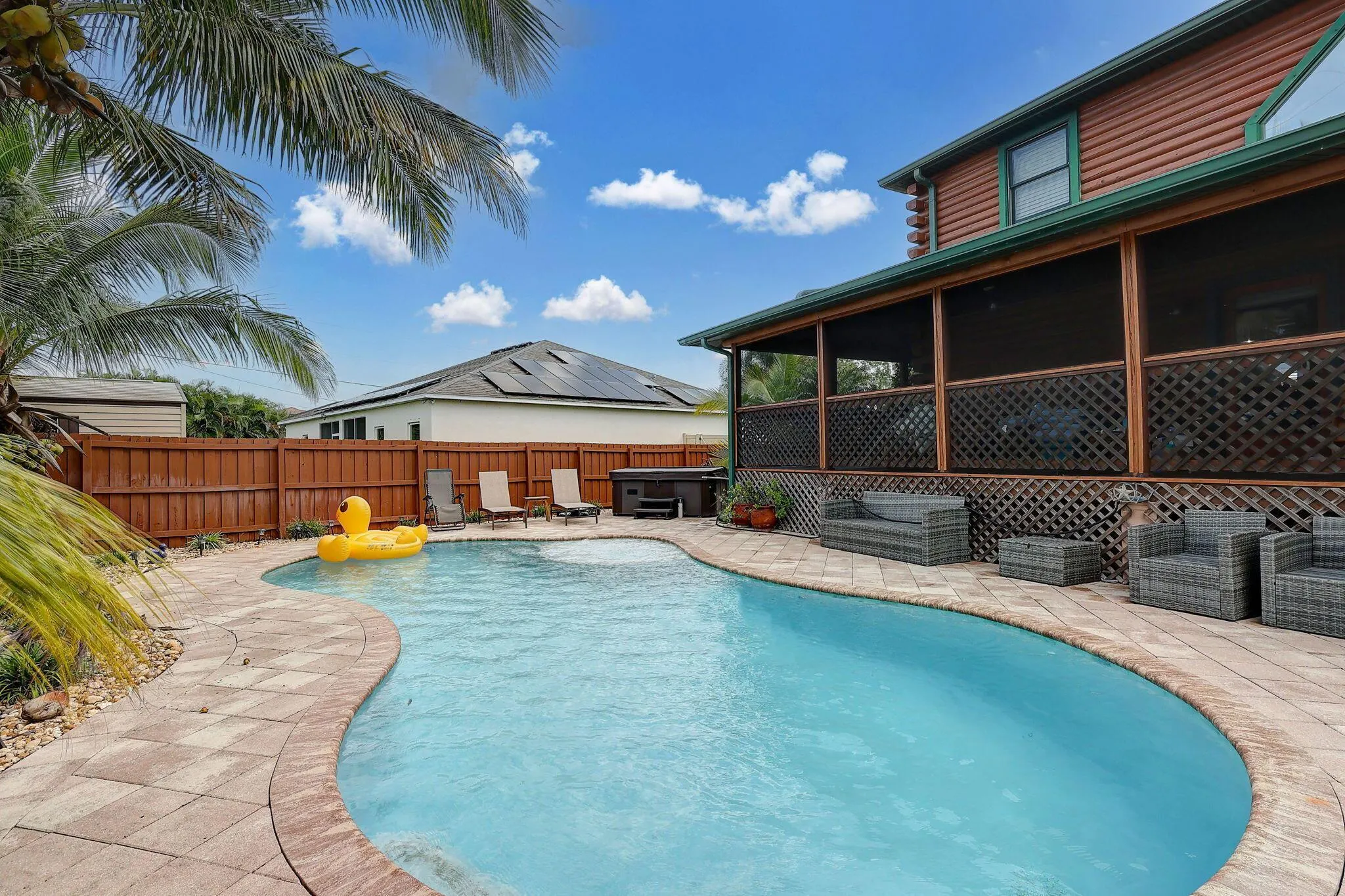 4550 SW Calloway Street