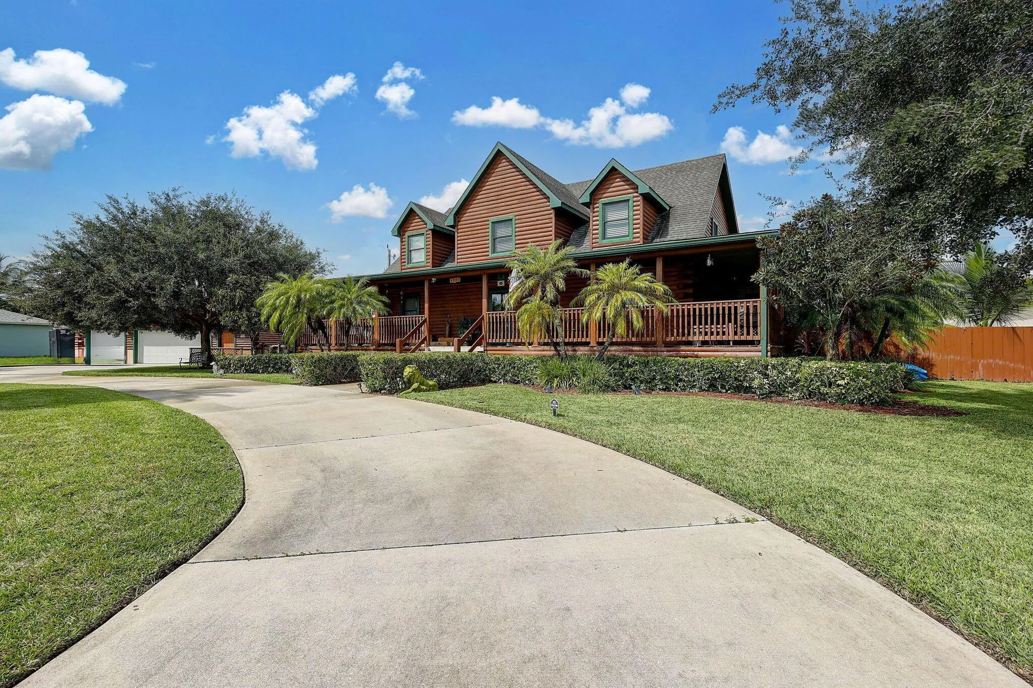 4550 SW Calloway Street