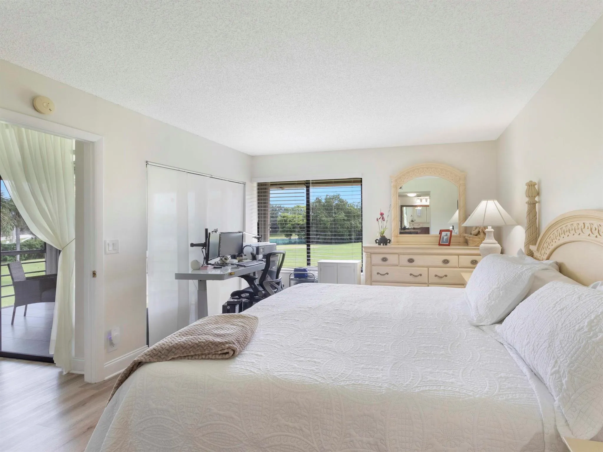 11090 Green Lake Drive, #201