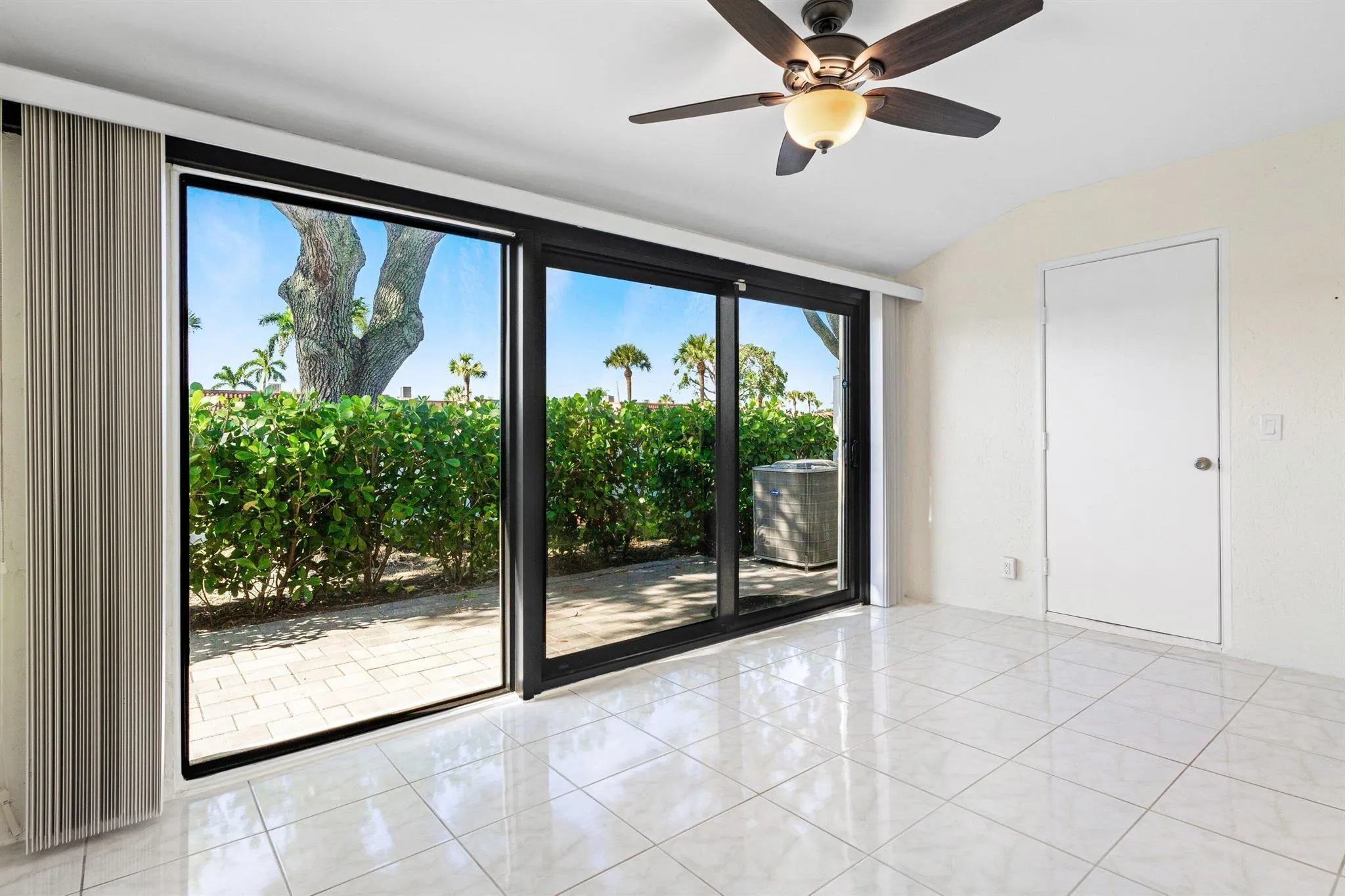 2640 Gately Drive W, #401