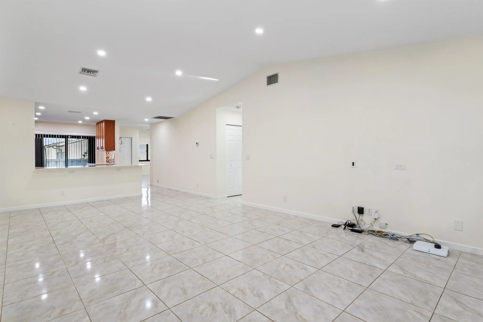 2640 Gately Drive W, #401