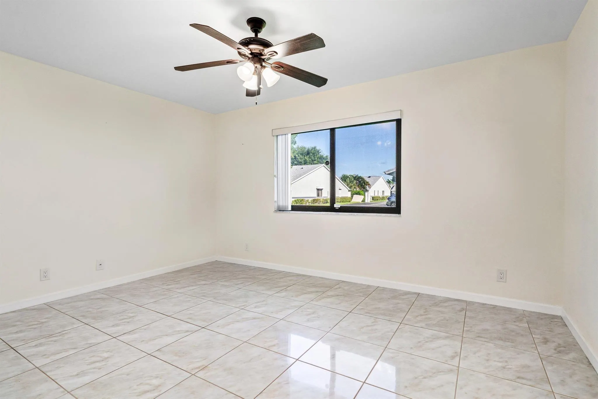 2640 Gately Drive W, #401